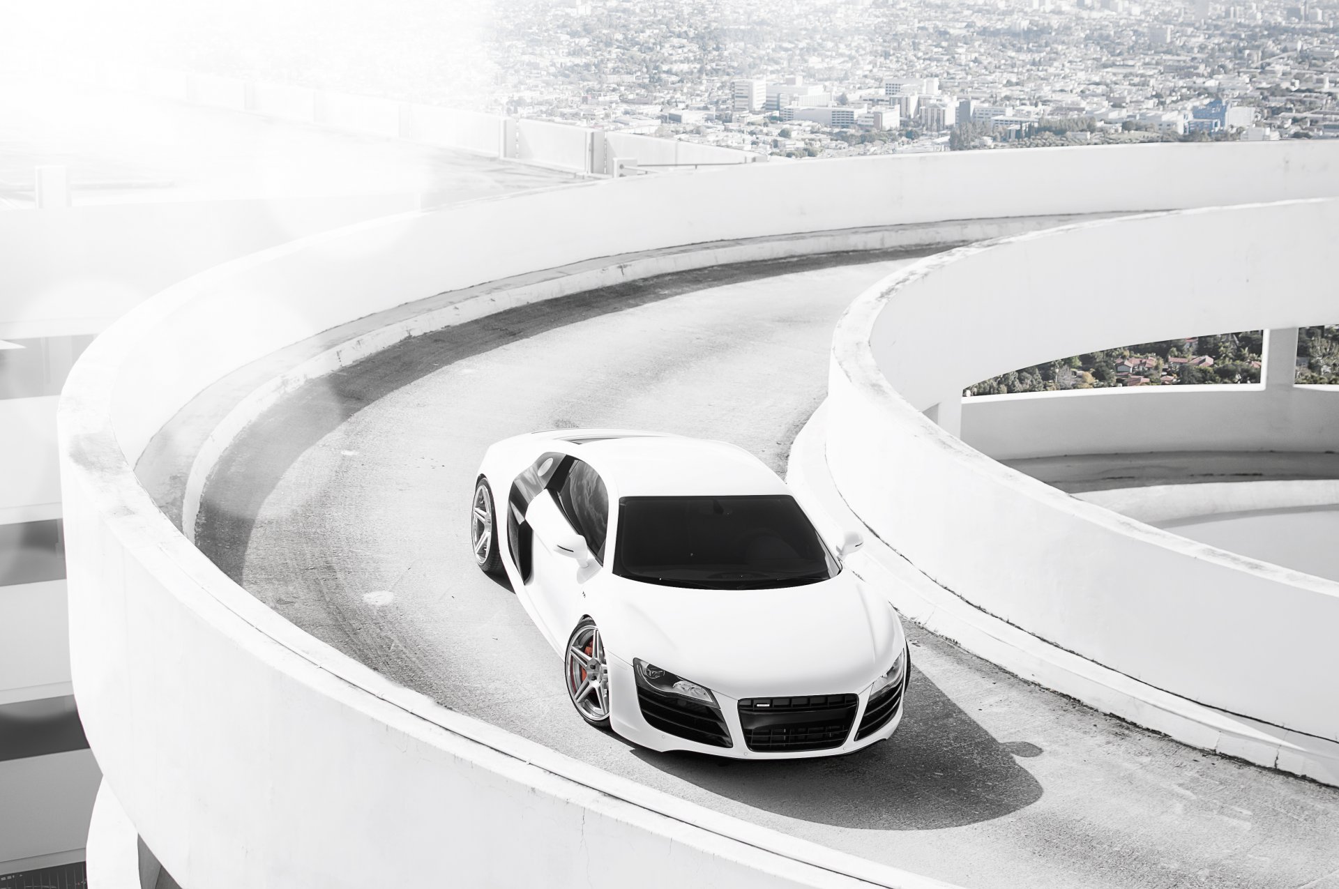 audi r8 weiß audi parkplatz stadt blendung