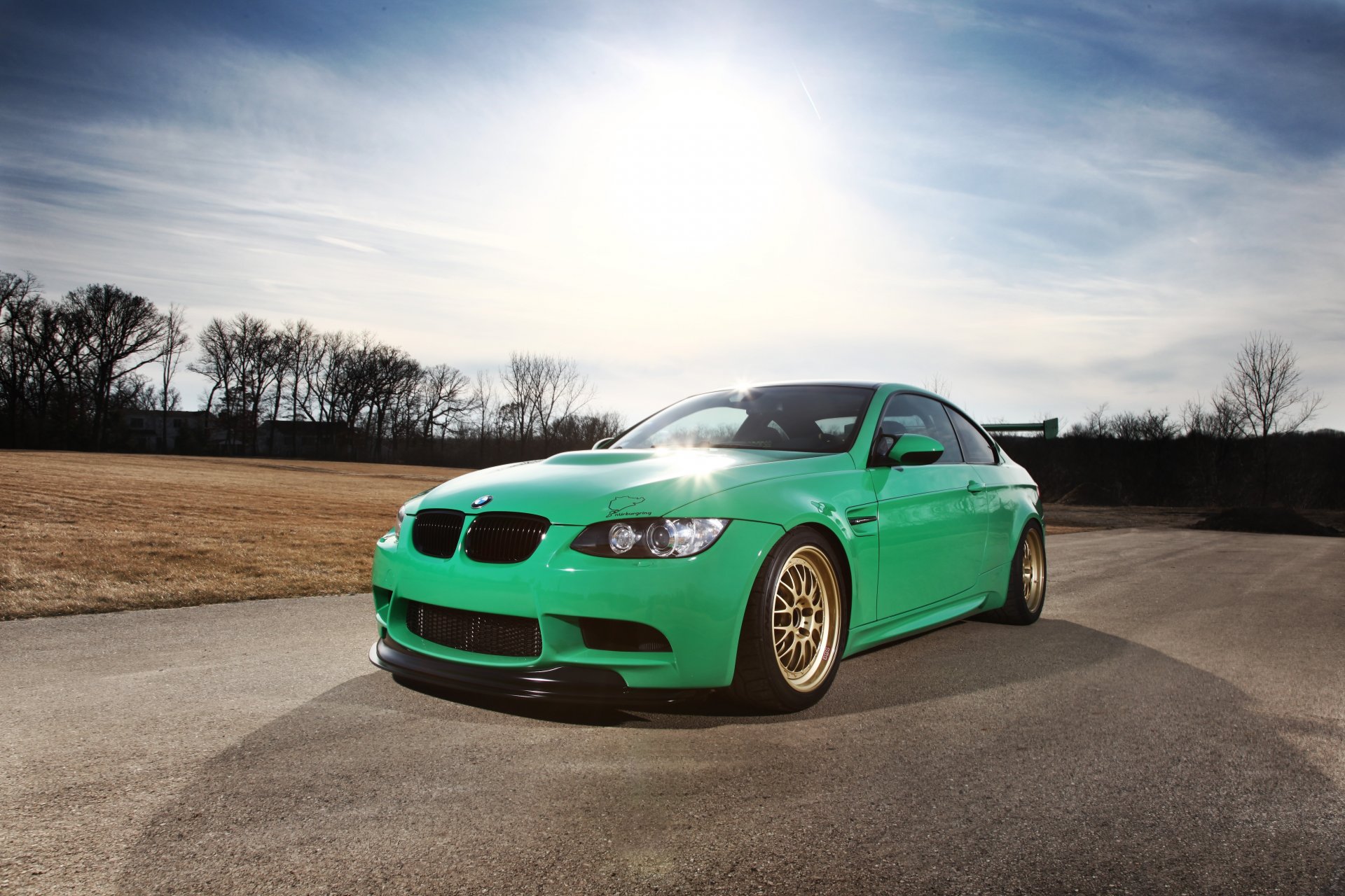 bmw m3 e92 verde bmw carretera cielo nubes resplandor