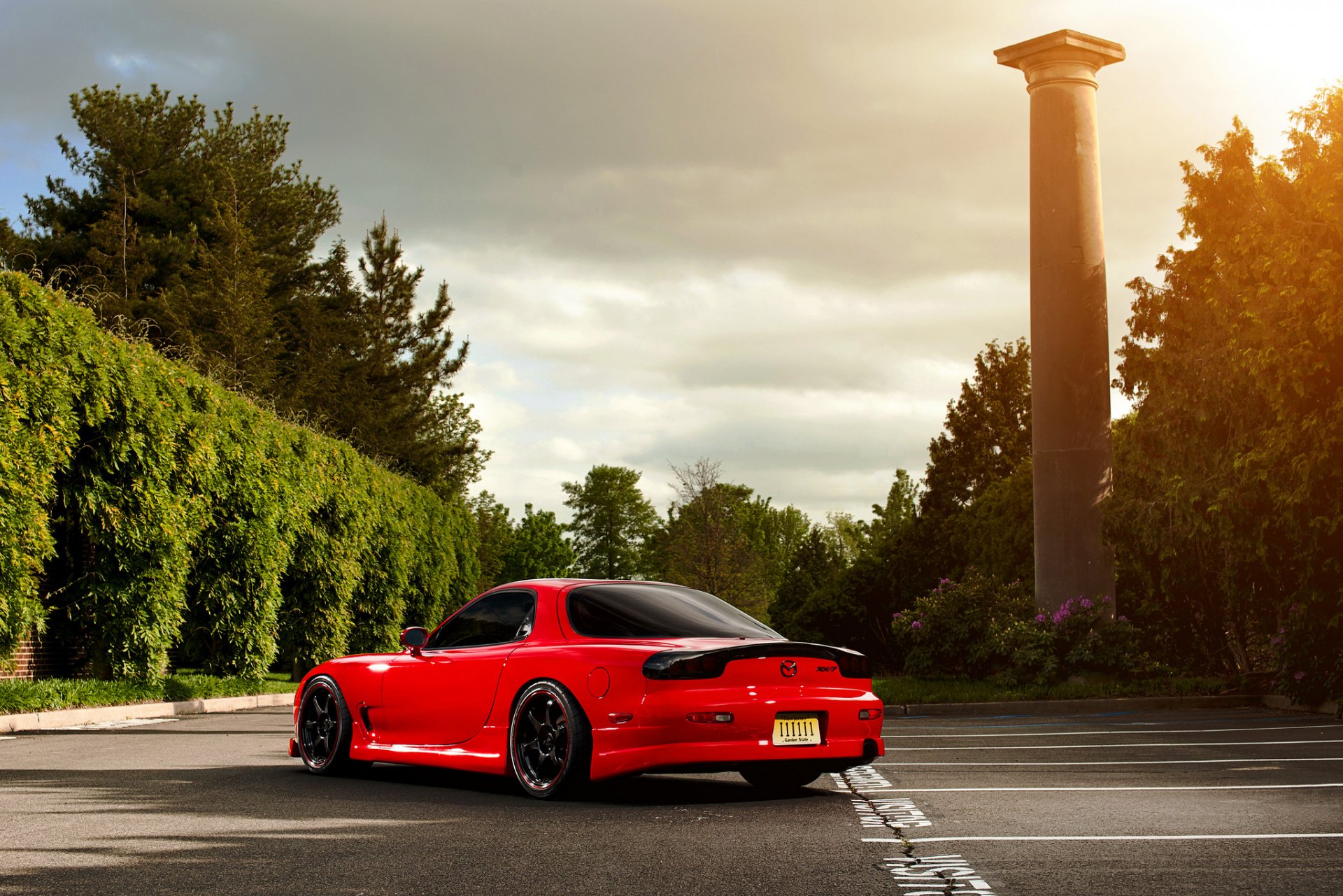 mazda rx-7 fo rot mazda rot bäume spalte parkplatz sonne blendung