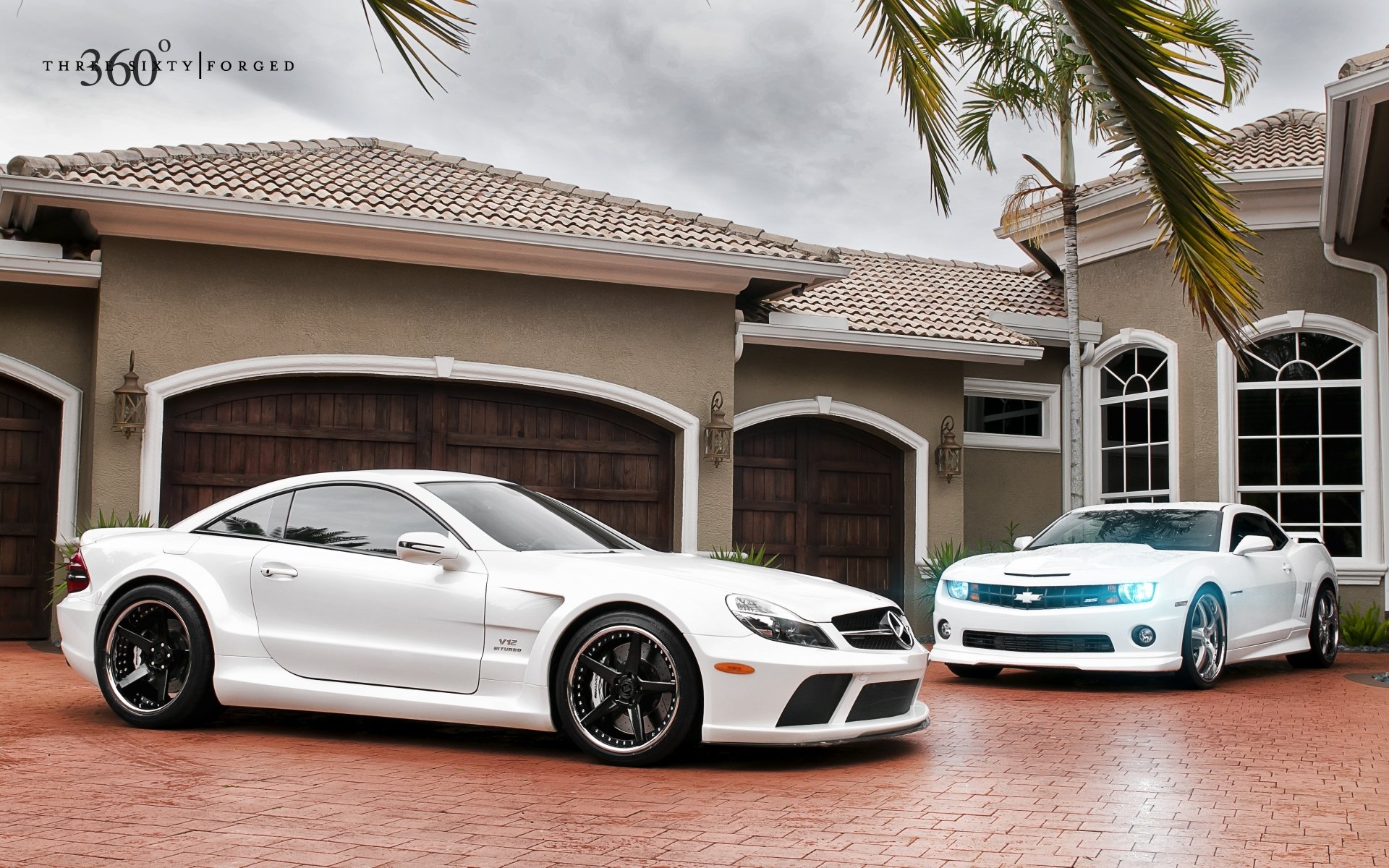 mercedes-benz sl65 amg chevrolet camaro ss mercedes sl65 amg chevrolet camaro ss blanc avant muscle car muscle car maison