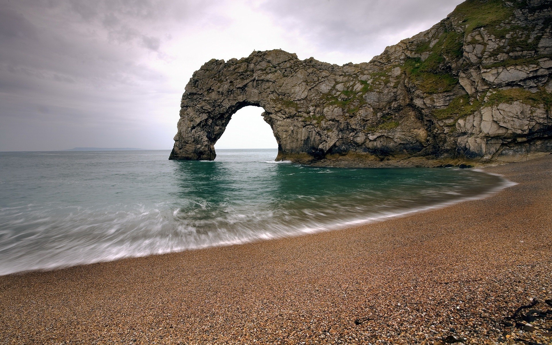 ea pebbles rock swimming strait