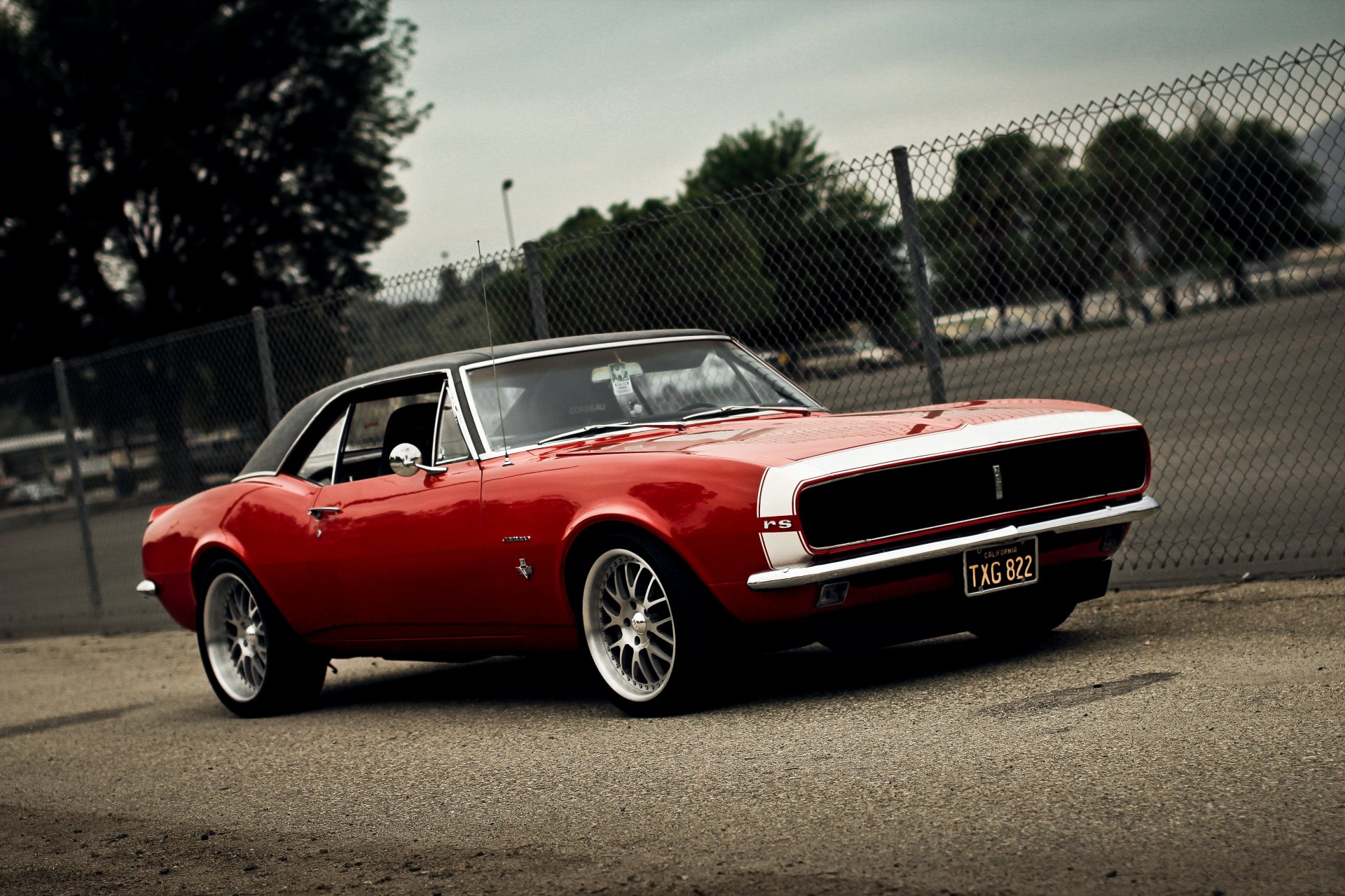 chevrolet camaro rs rojo coche del músculo chevrolet camaro rojo coche del músculo