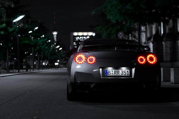 Night city lights , nissan auto cars