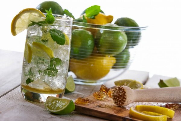 Non-alcoholic cocktail mahito with lemon and mint