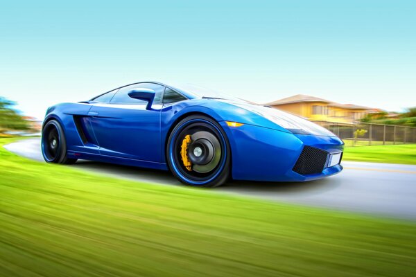 Azul Lamborghini olas rápido