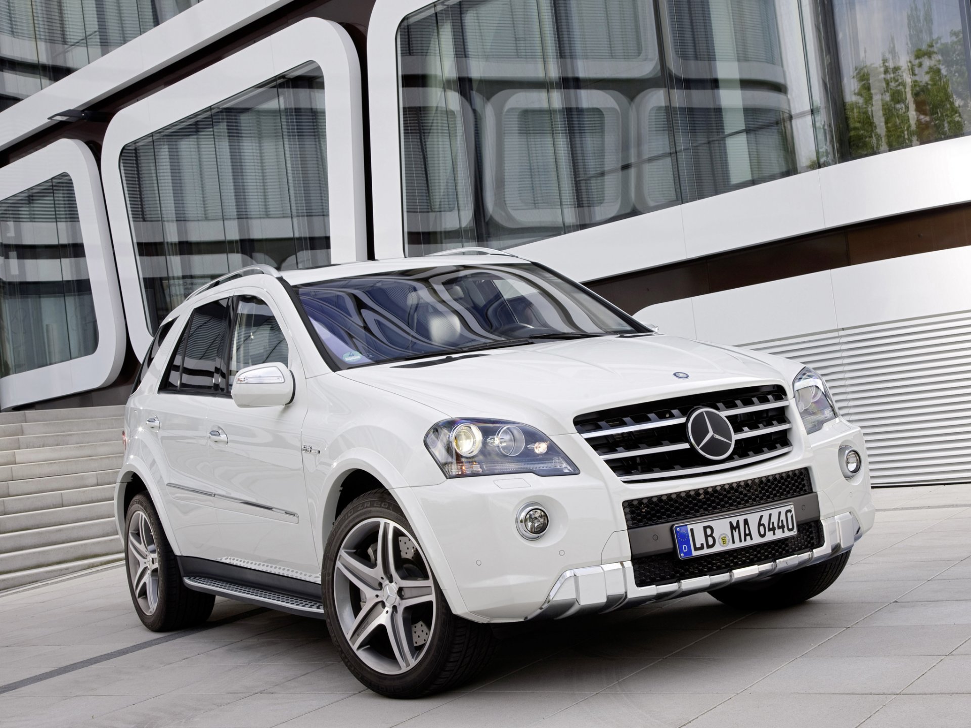 mercedes benz ml63 amg mercedes blanco coche tuning