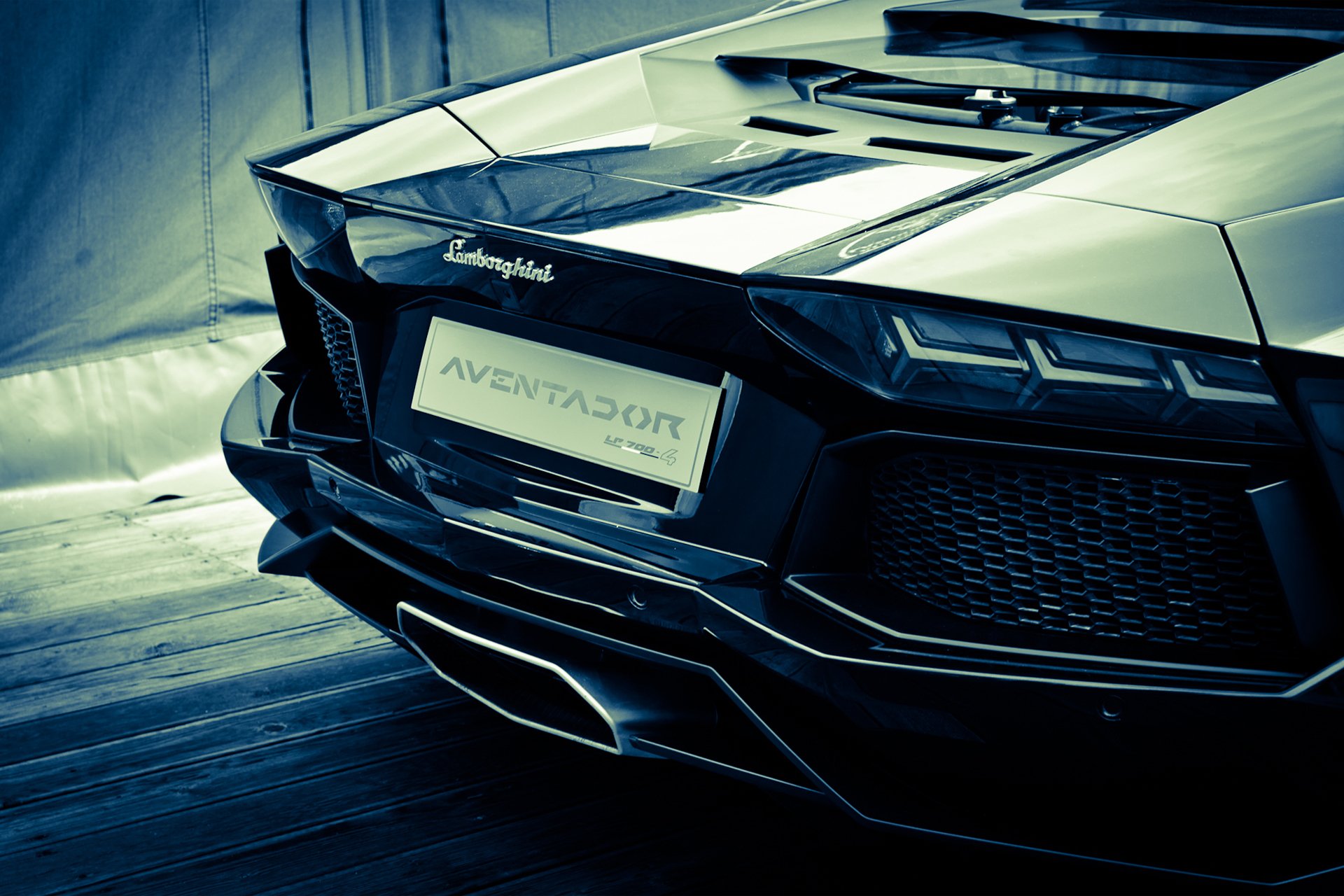 lamborghini aventador lp700-4 black lamborghini aventador rear