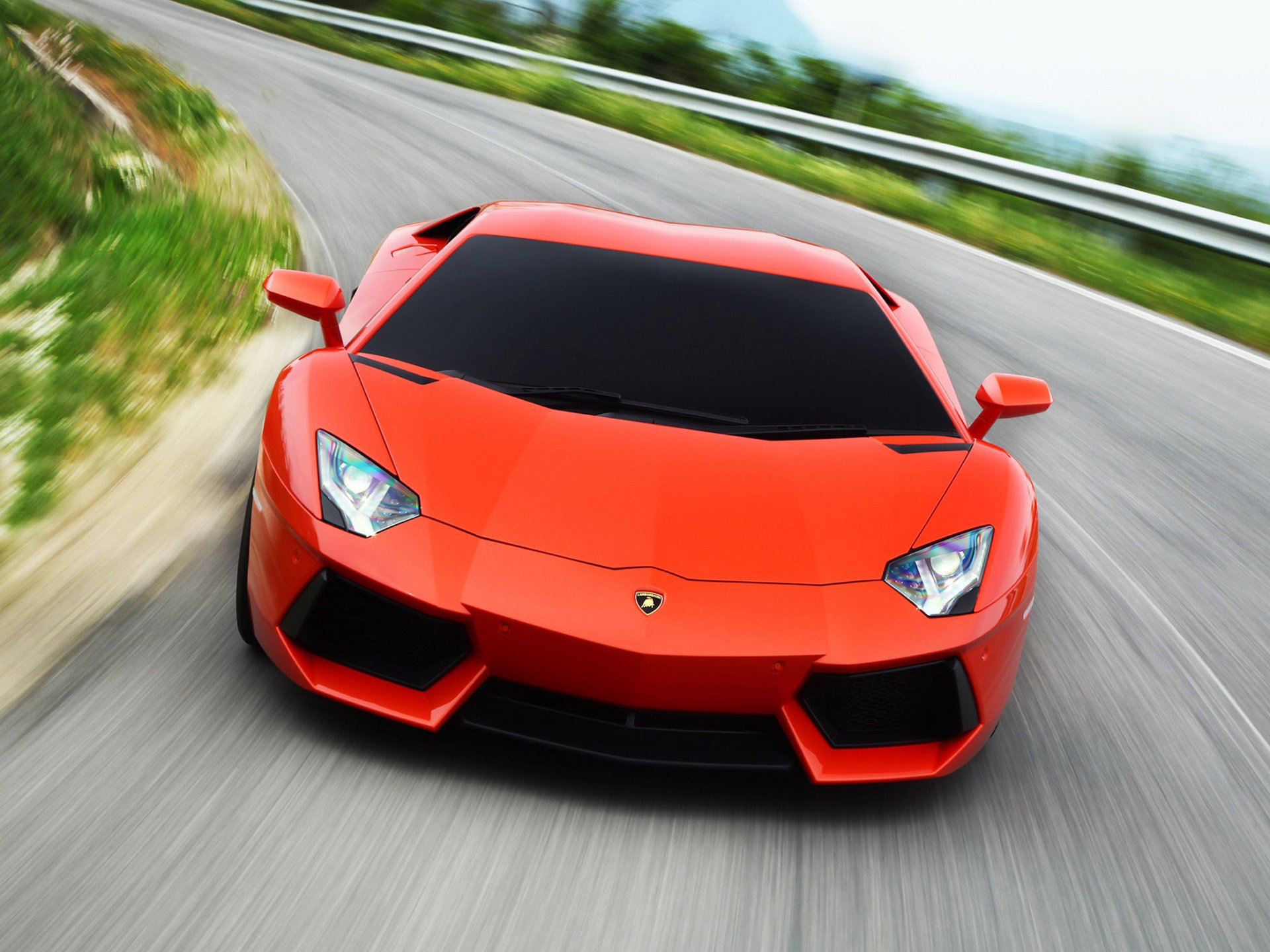 lamborghini aventador lp700-4 babe light road background