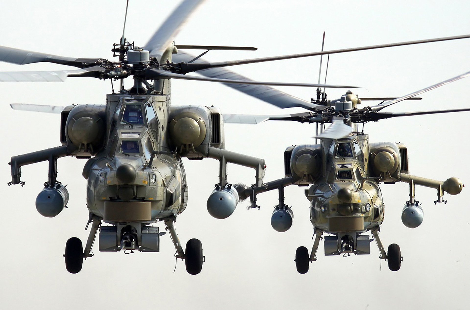 pair mi-28n helicopter