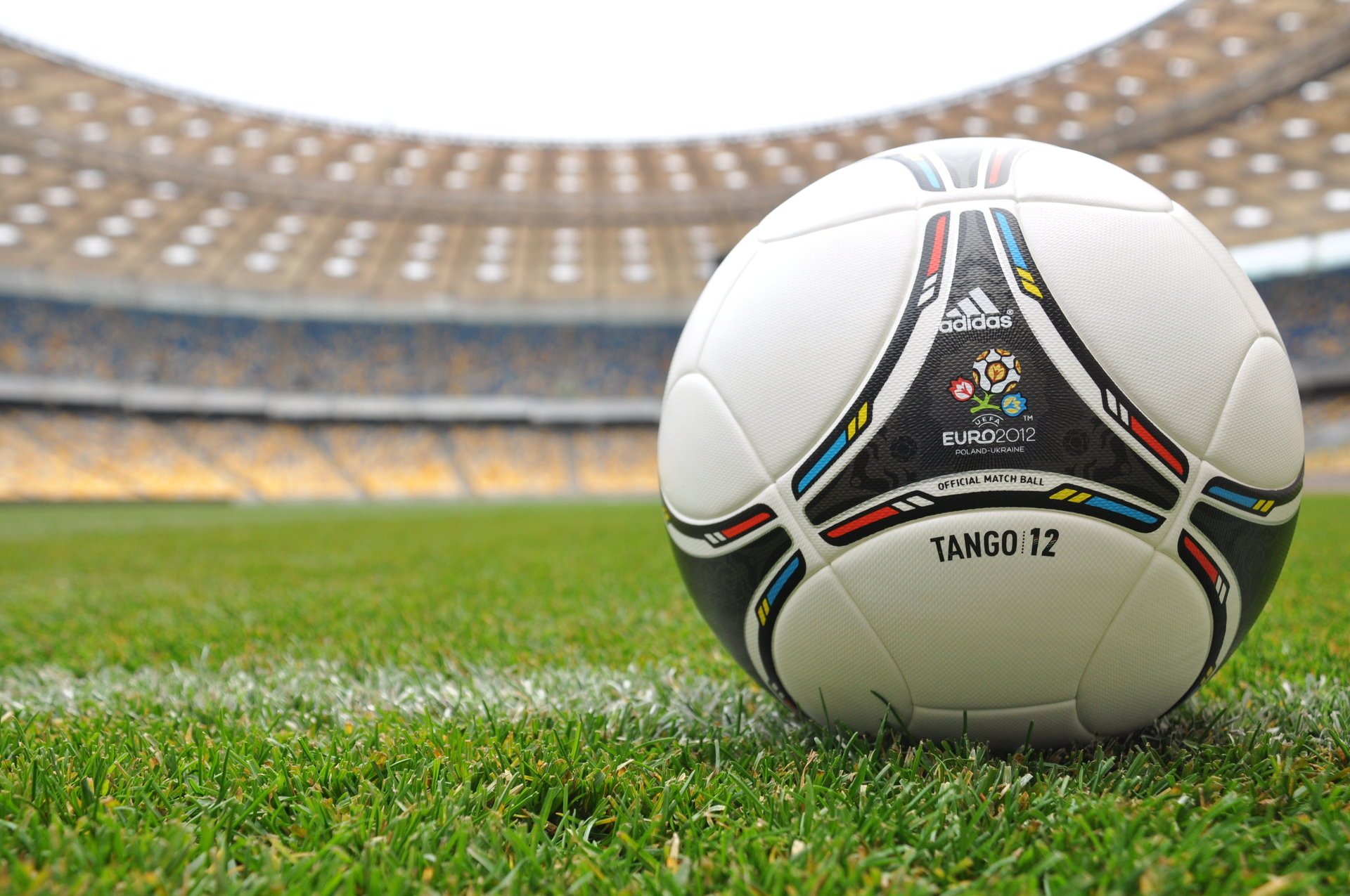 tango 12 ball euro 2012 ukraina olympic sport complex ukraine-poland tango 12