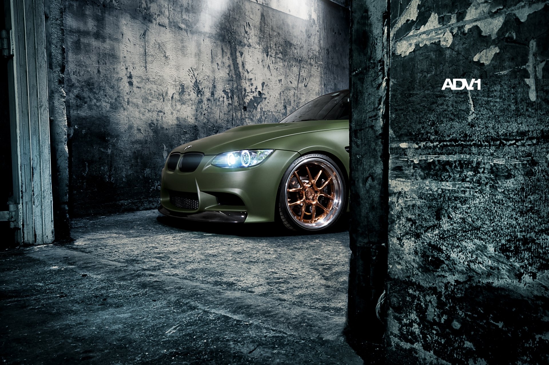 bmw m3 bmw avant phares tuning mur