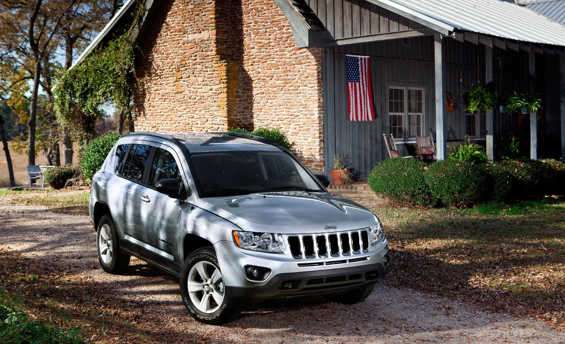 samochód suv jeep dom podwórko jeep compass