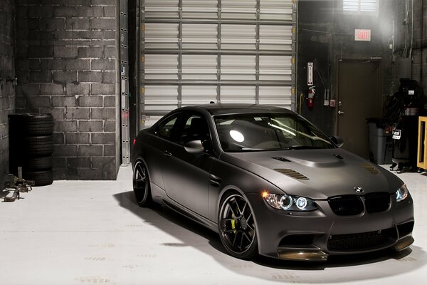 Super hermosa Tuning BMW en negro