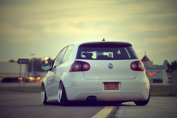 Poor Volkswagen golf in tuning