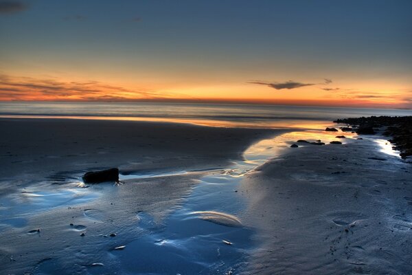 Photo sunrise on the seashore