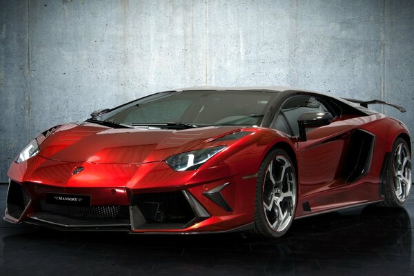 Lamborghini rosso Super tuning