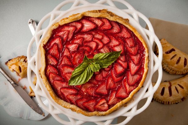 Strawberry pie and strawberry jam cake