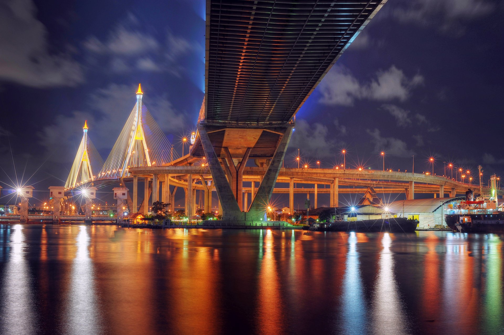 tailandia bangkok noche puente tailandia bangkok linternas luces