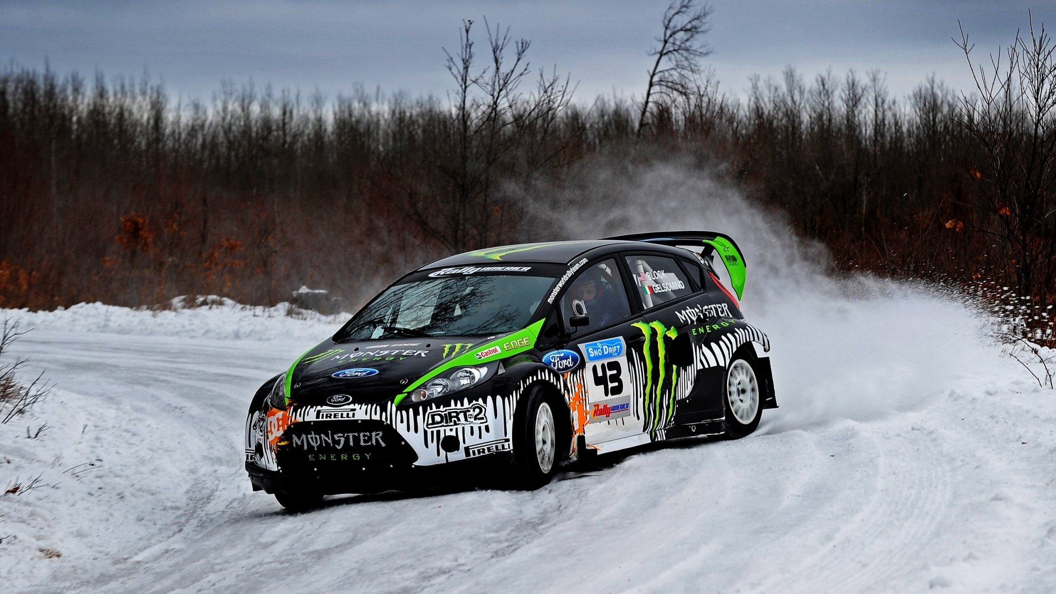 auto rajd ford fiesta ken block fiesta drift poślizg śnieg zima las drzewa