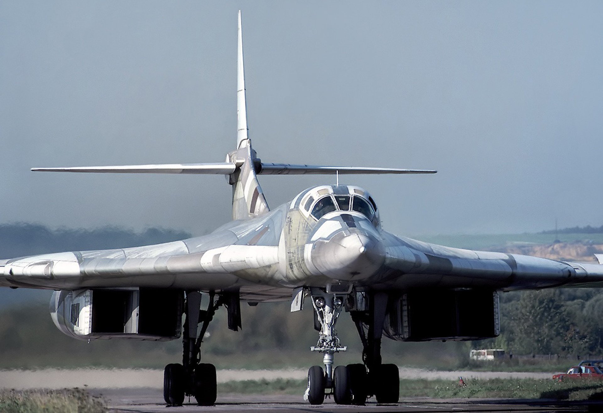 aviación bombardero estratégico tu-160