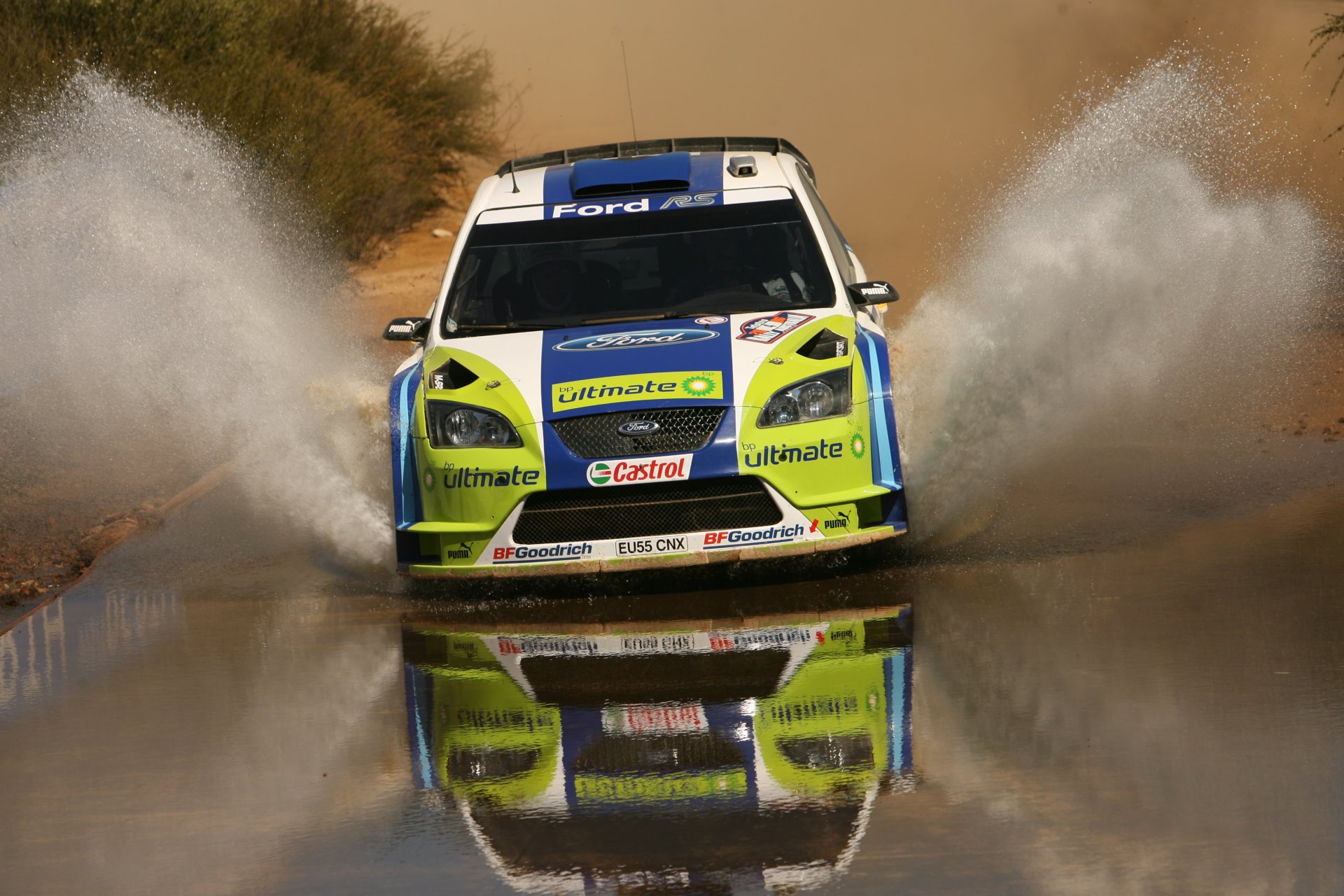 wrc rally ford focus agua salpicaduras