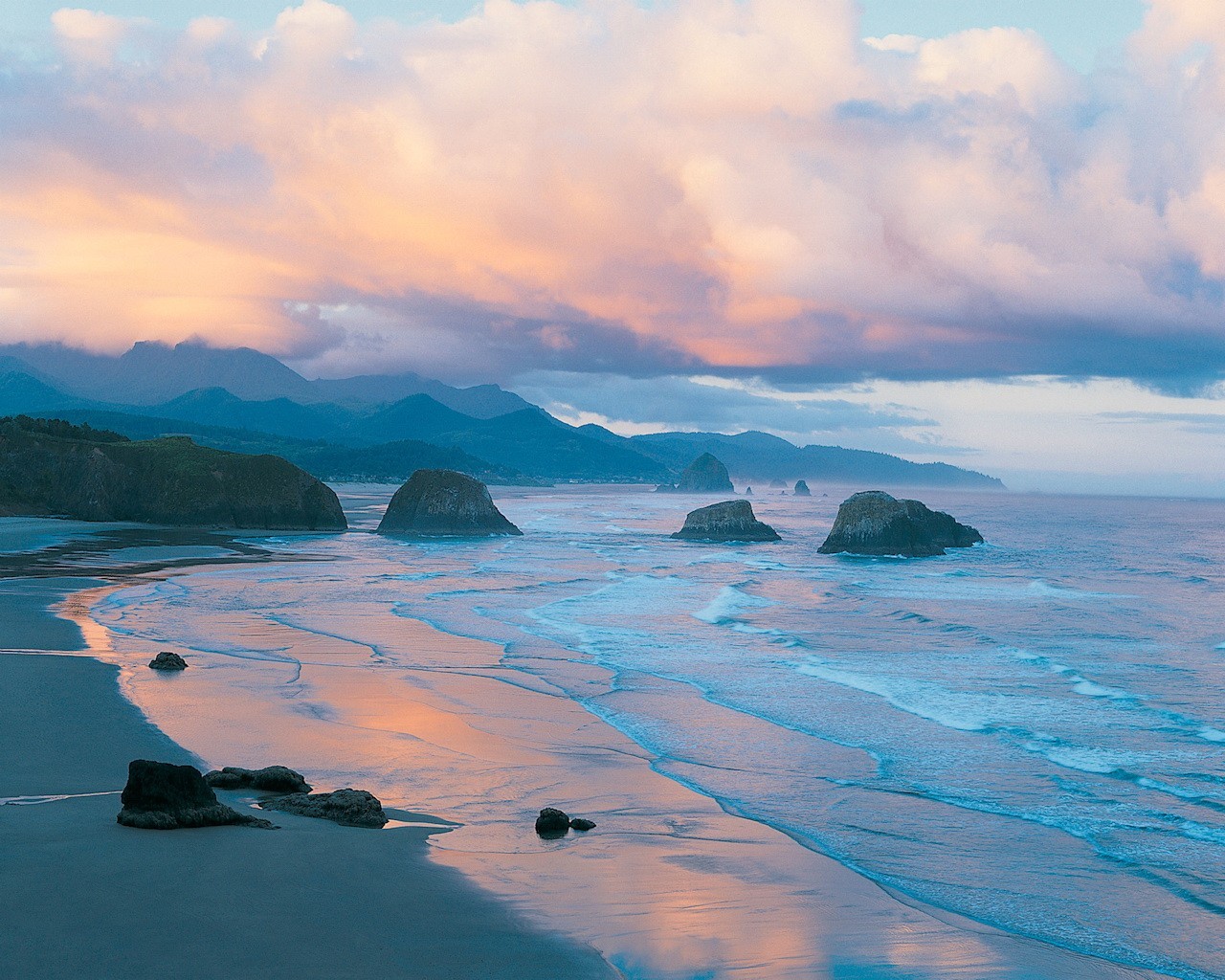 ea clouds beach