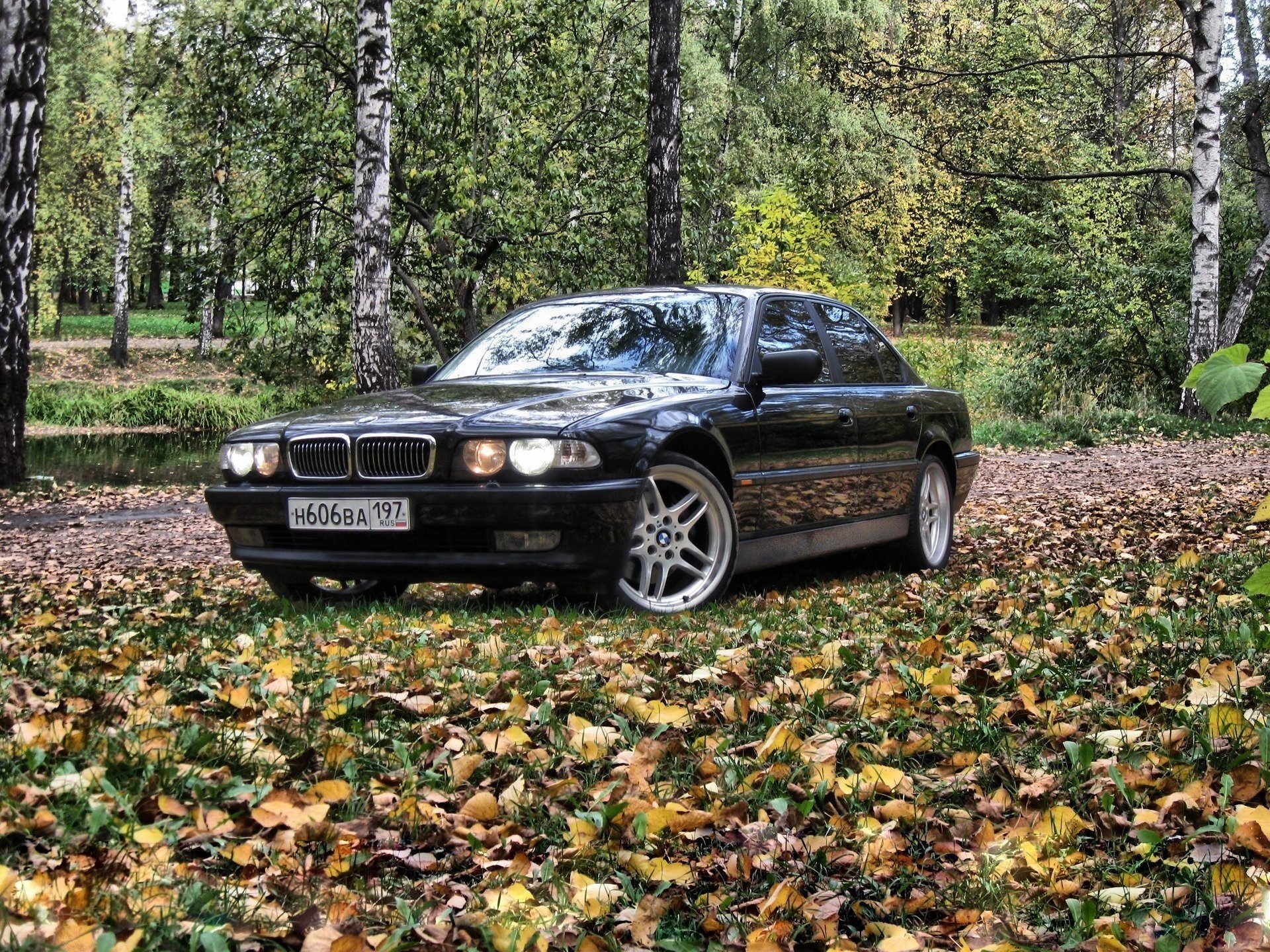 bmw 7 e38 bmw boomer las jesień