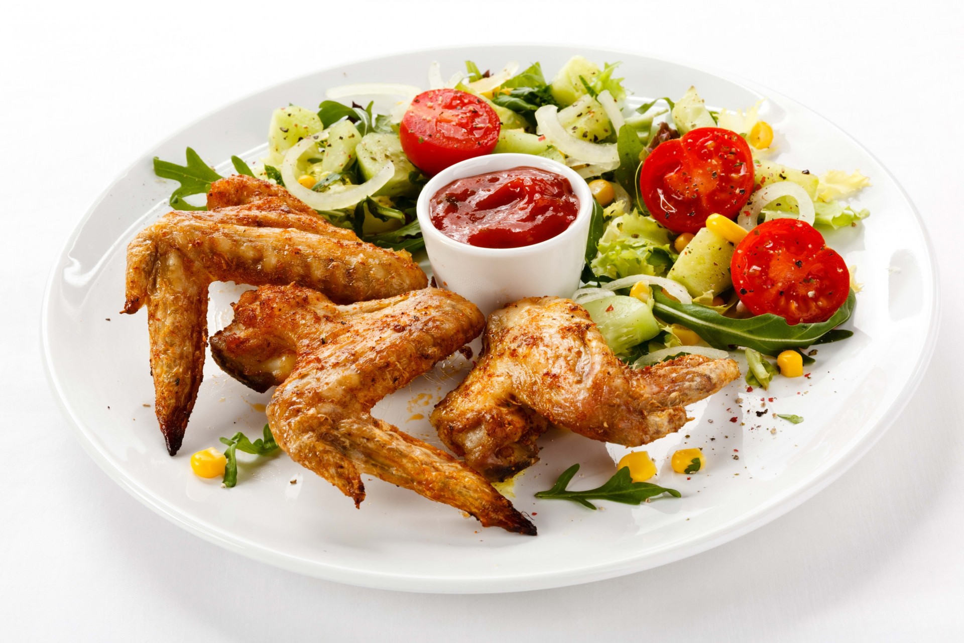 fond blanc salade poulet plaque ketchup