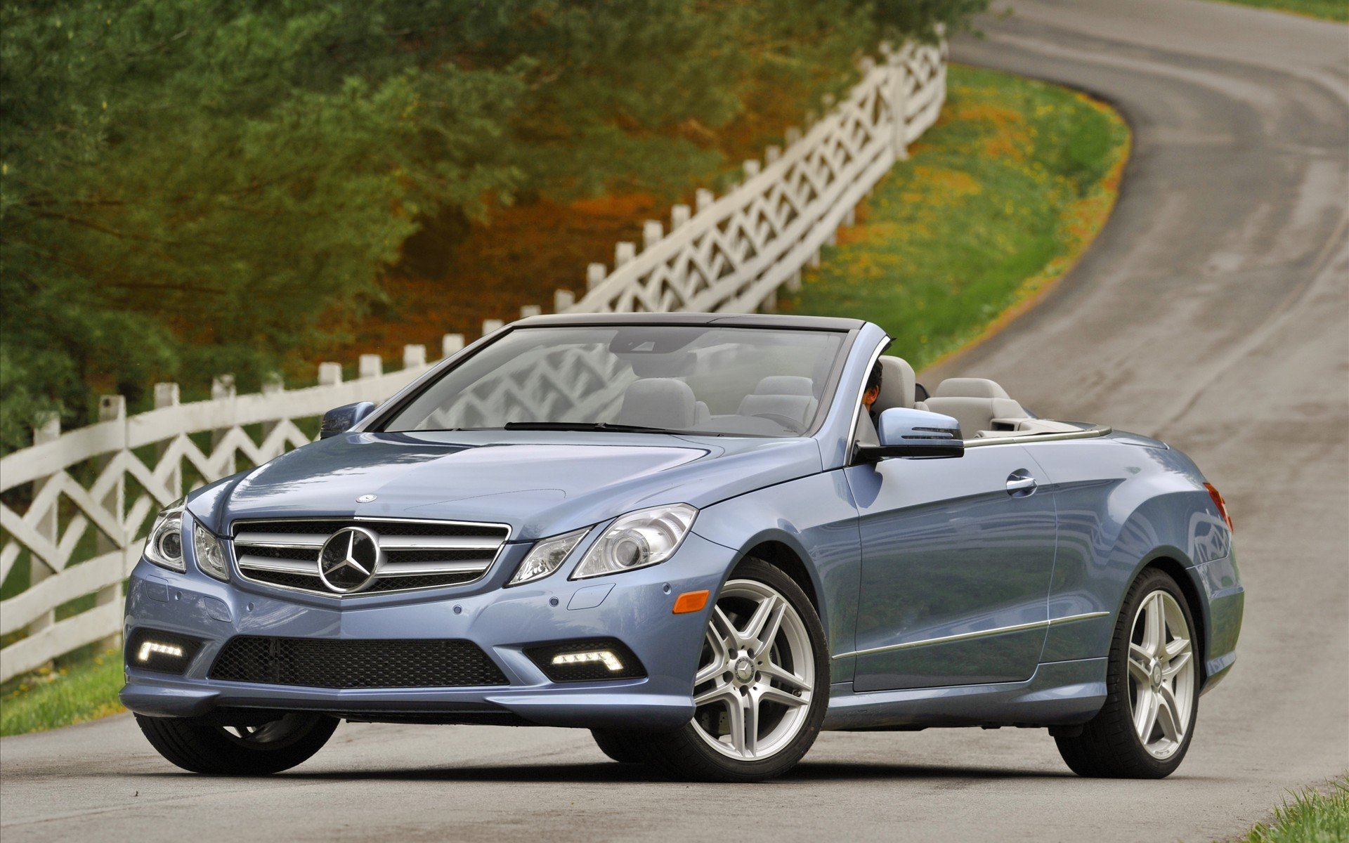 voitures mercedes routes route mercedes benz e550 convertible