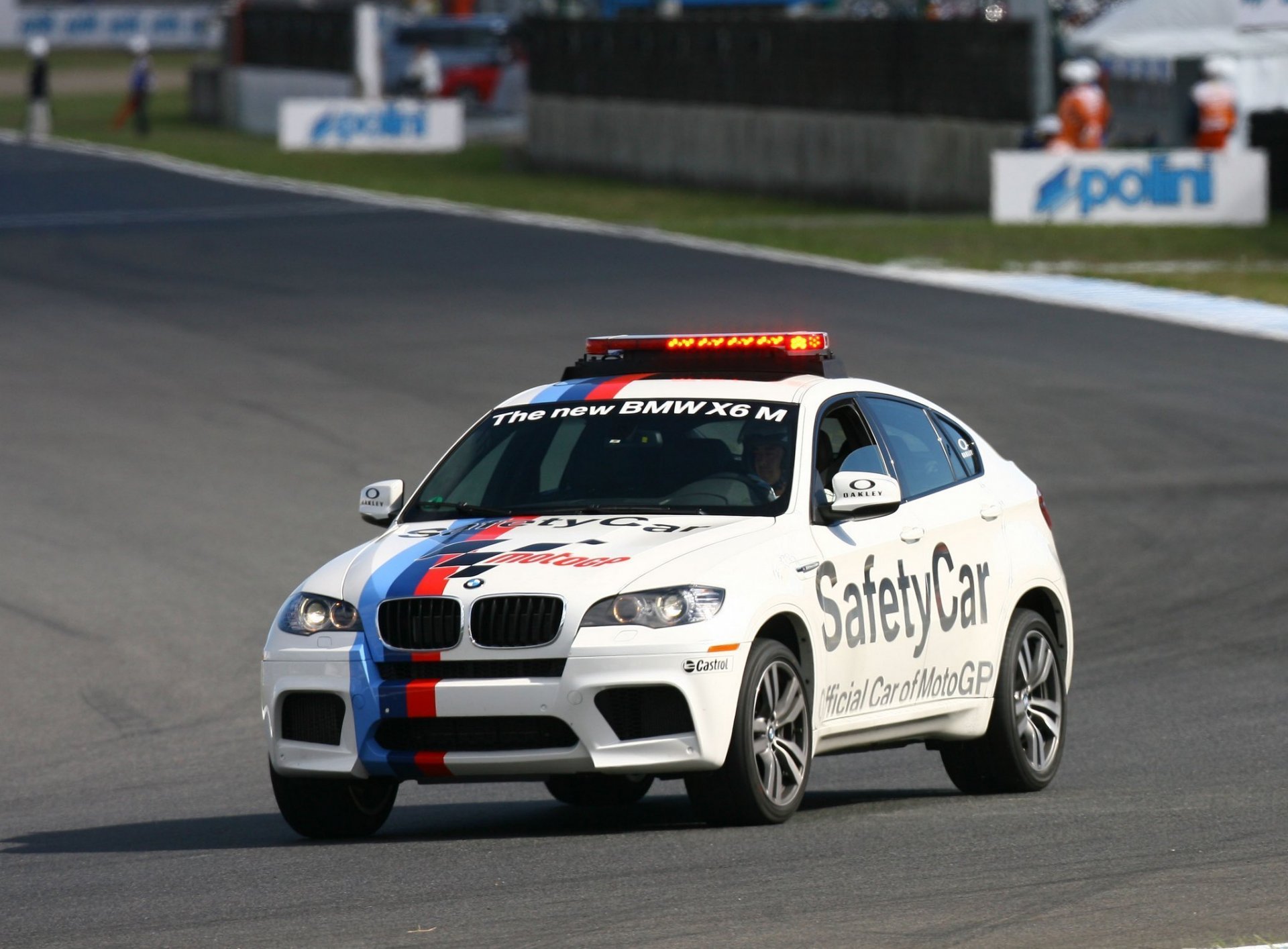 bmw x6 sécurité automobile machines