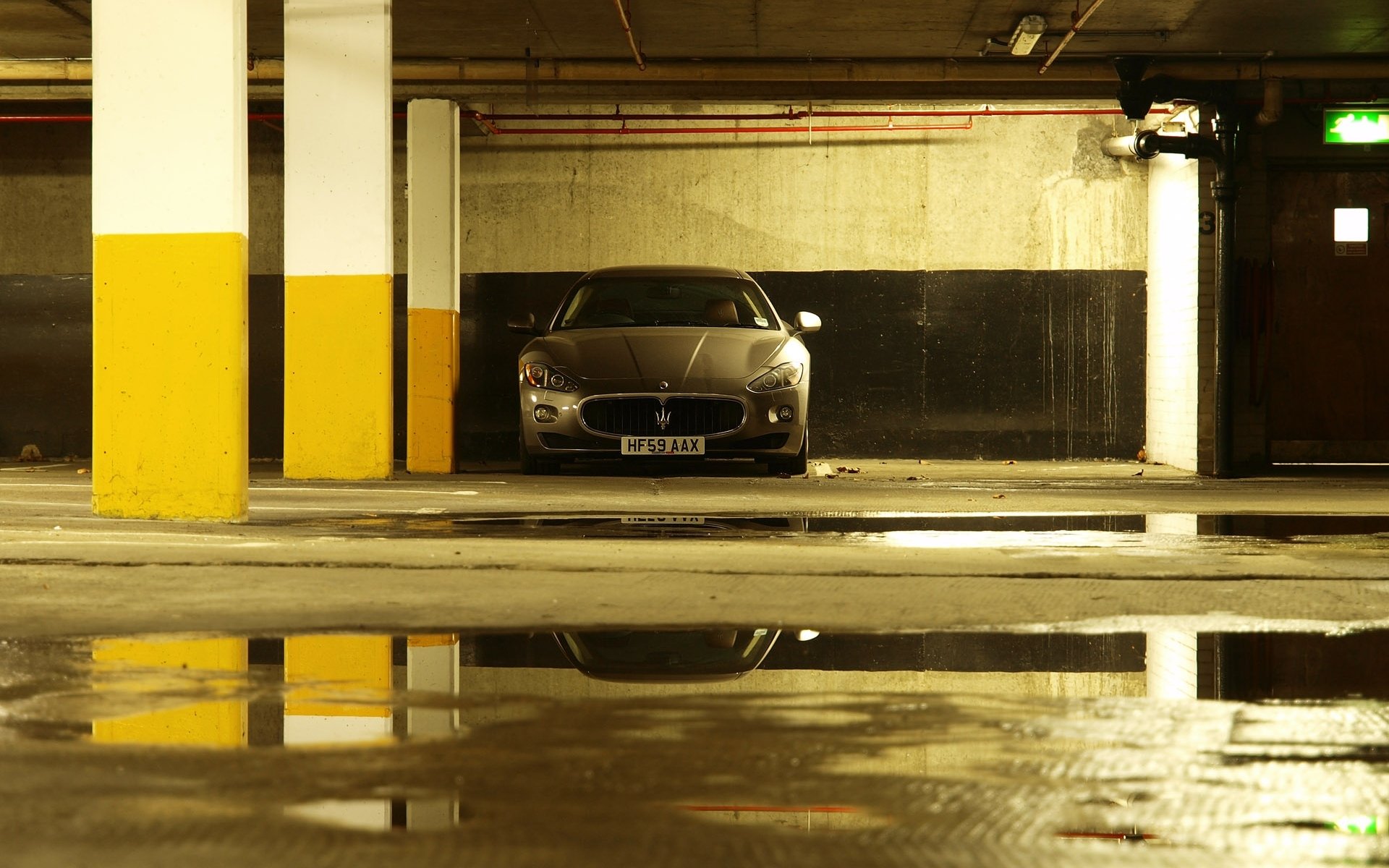 maserati gransport parcheggio parcheggio