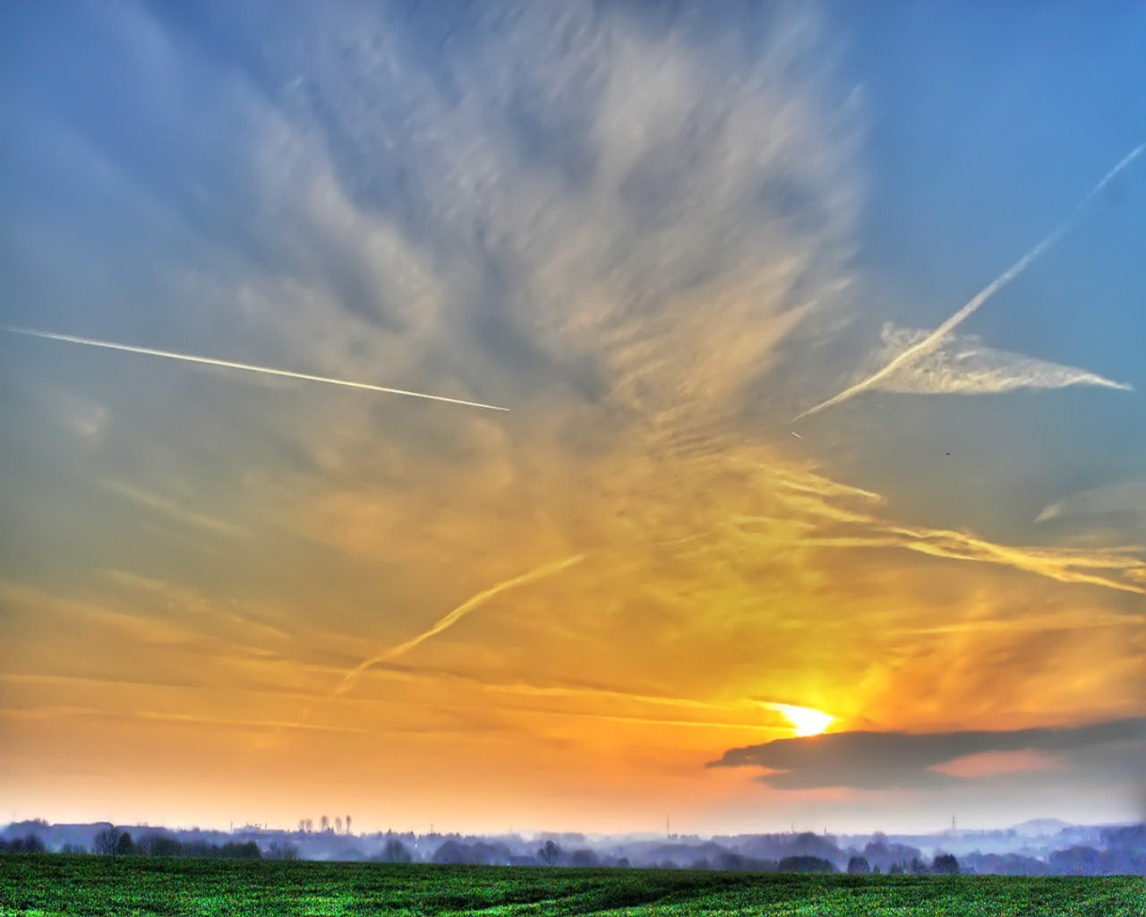 himmel wolken kondensationspfad