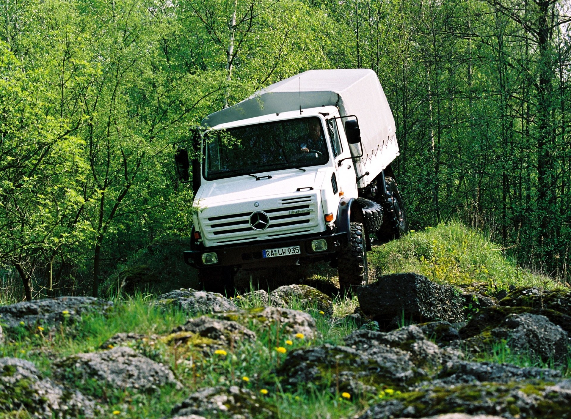 mercedes-benz unimog greenery