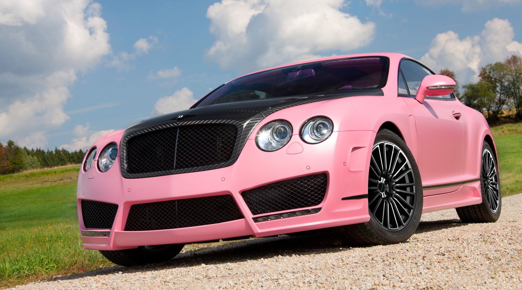 bentley розовый карбон