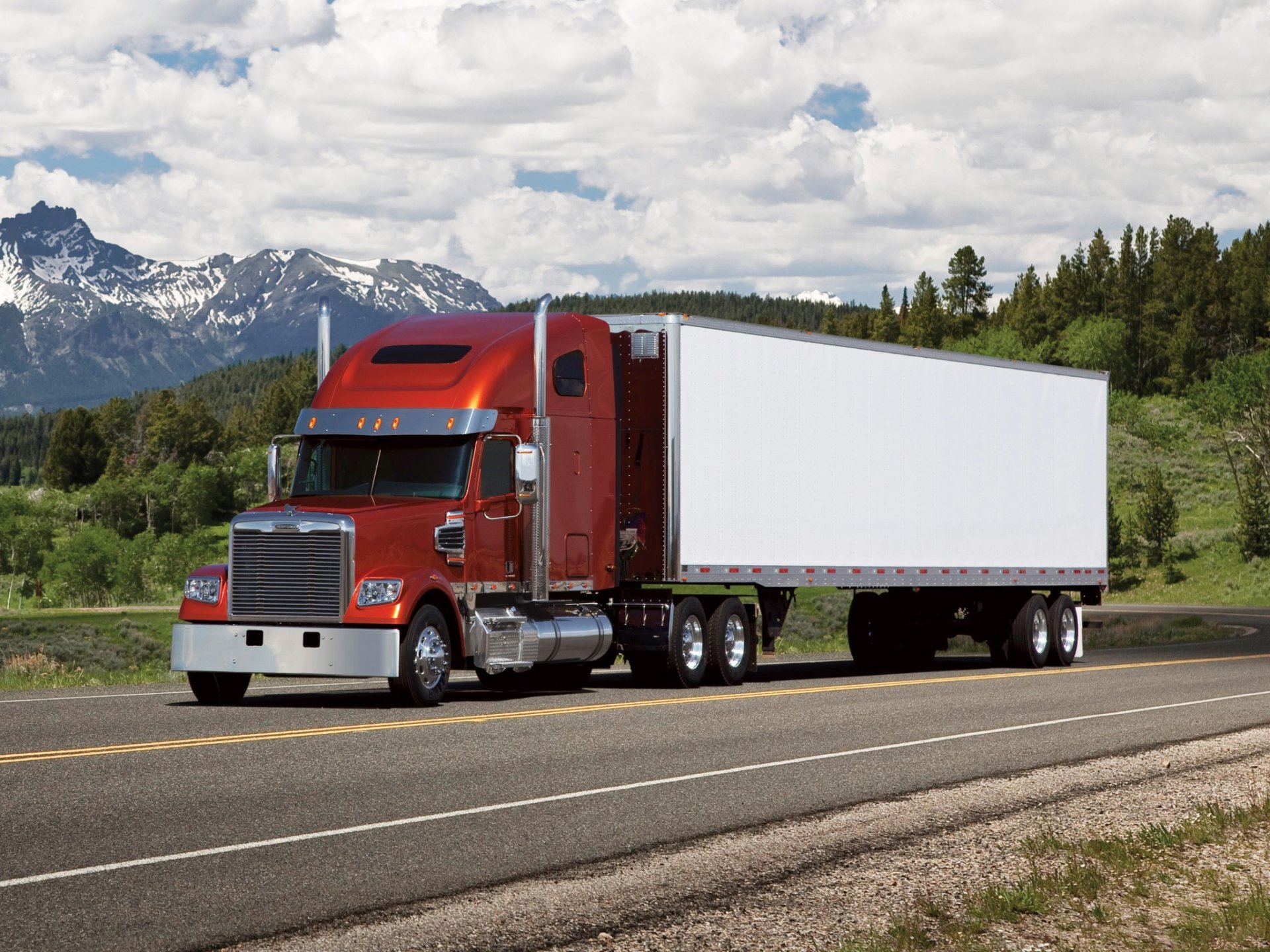 automobili freightliner camion