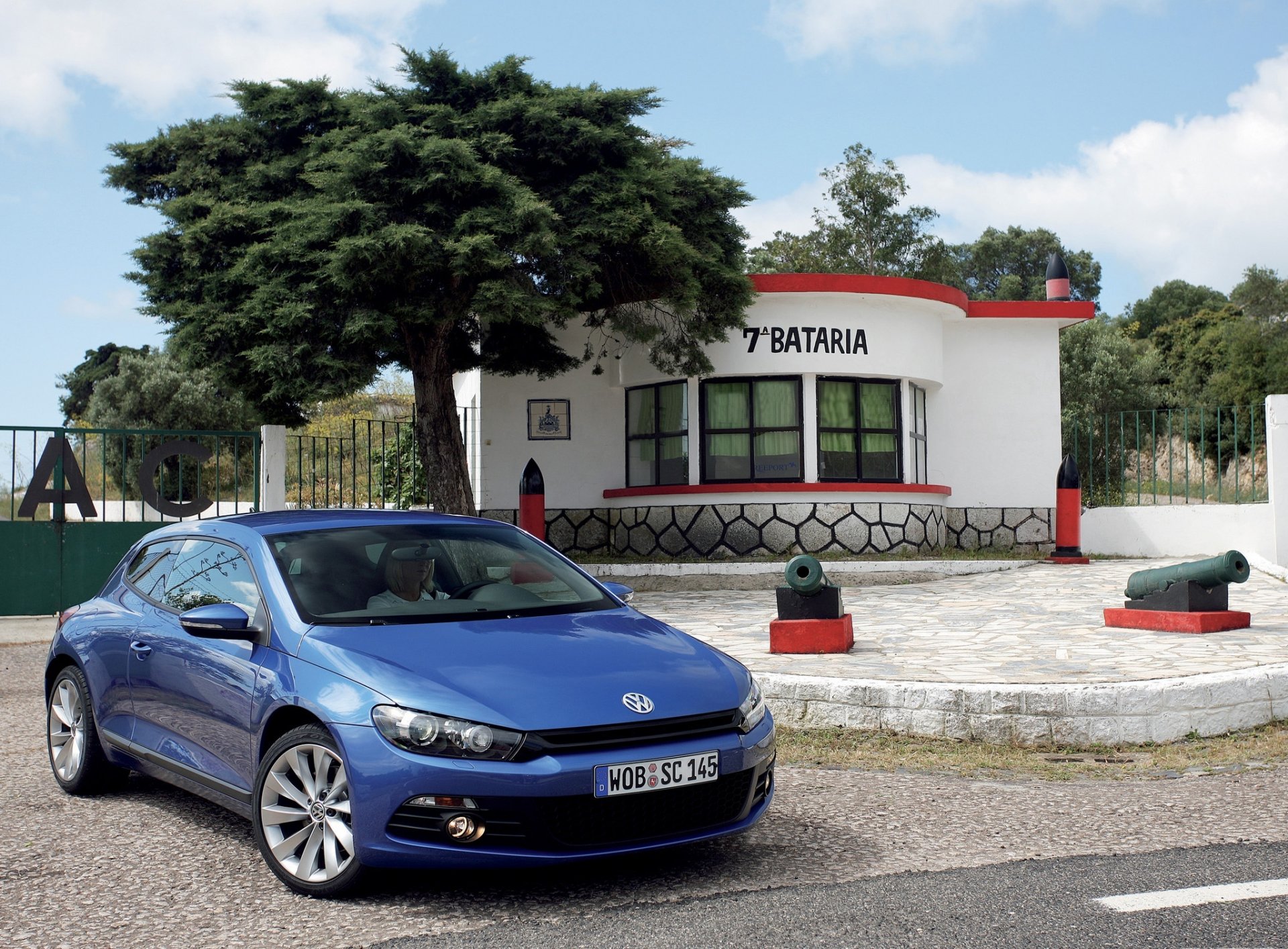 volkswagen scirocco blau maschinen