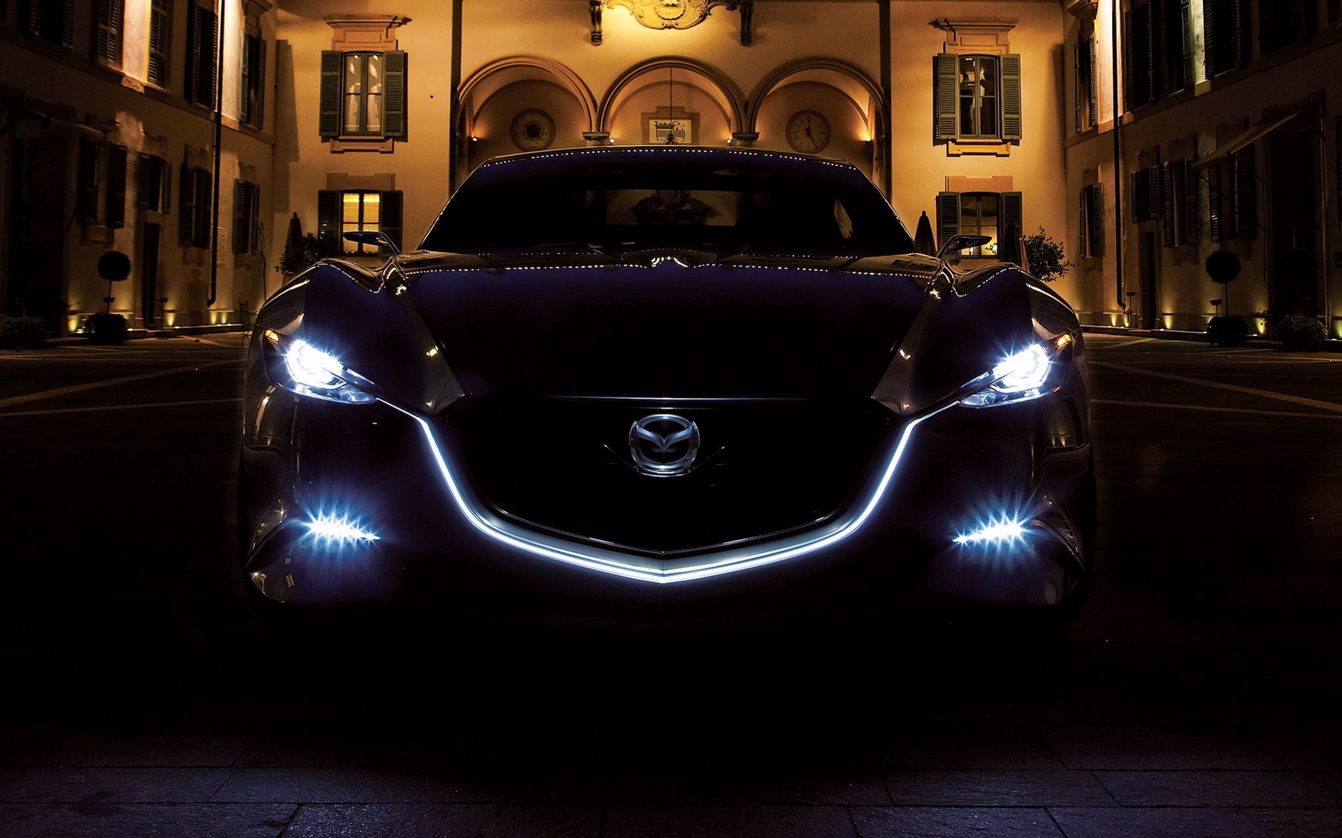 mazda shinari concept 2011 lampka nocna mazda noc światło reflektory