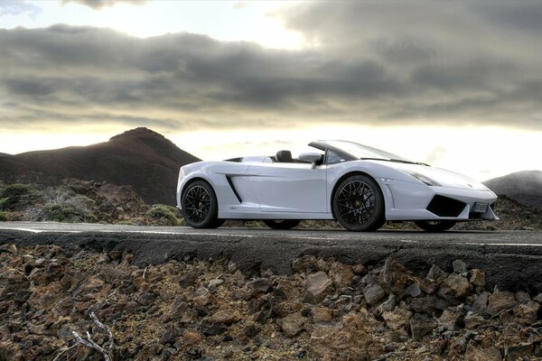 Lamborghini GALLARDO, mountains, clouds