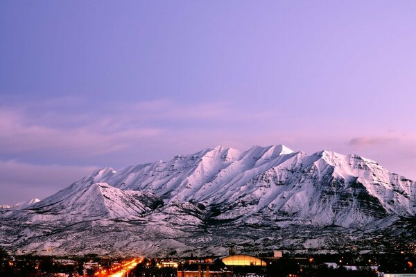 Everest. Neve, freddo, notte