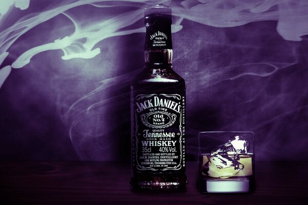 Whisky oscuro Jack Daniels