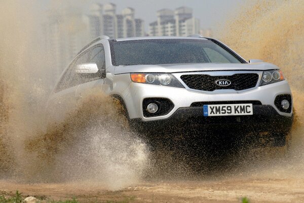 Kia sorento car in splashes