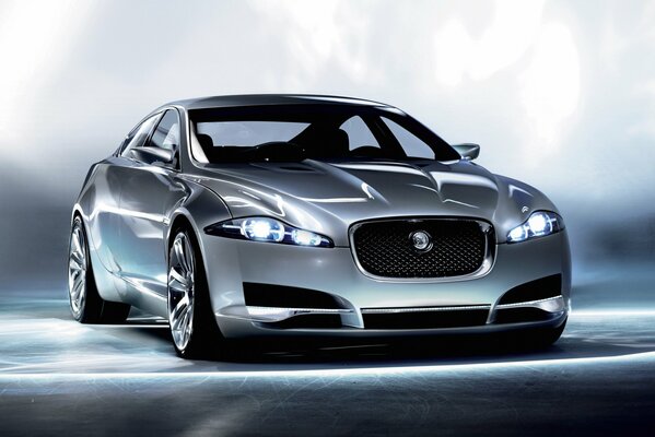 Conceptcar de Jaguar en gris