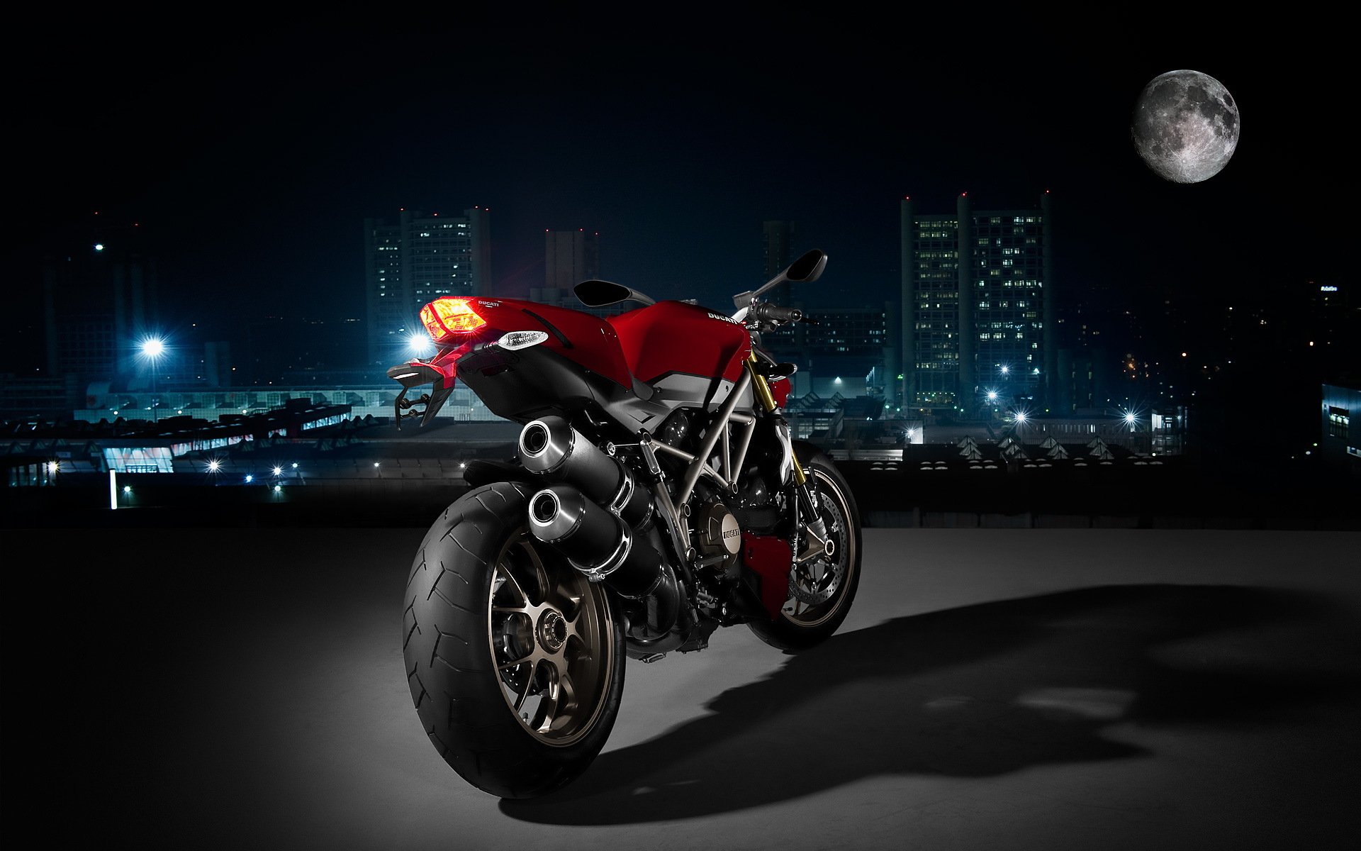 night town transport ducati