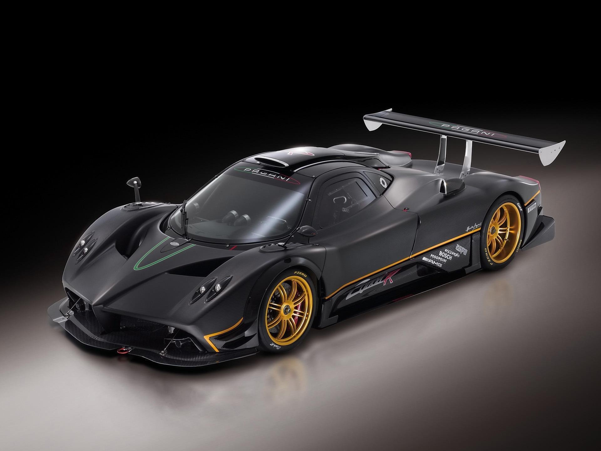 pagani carbonio cerchi stile