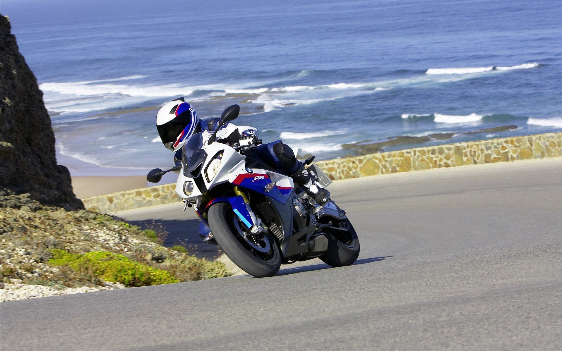 motocicletas bicicletas carretera rocas montañas agua océano mar verano viaje viajes deportes