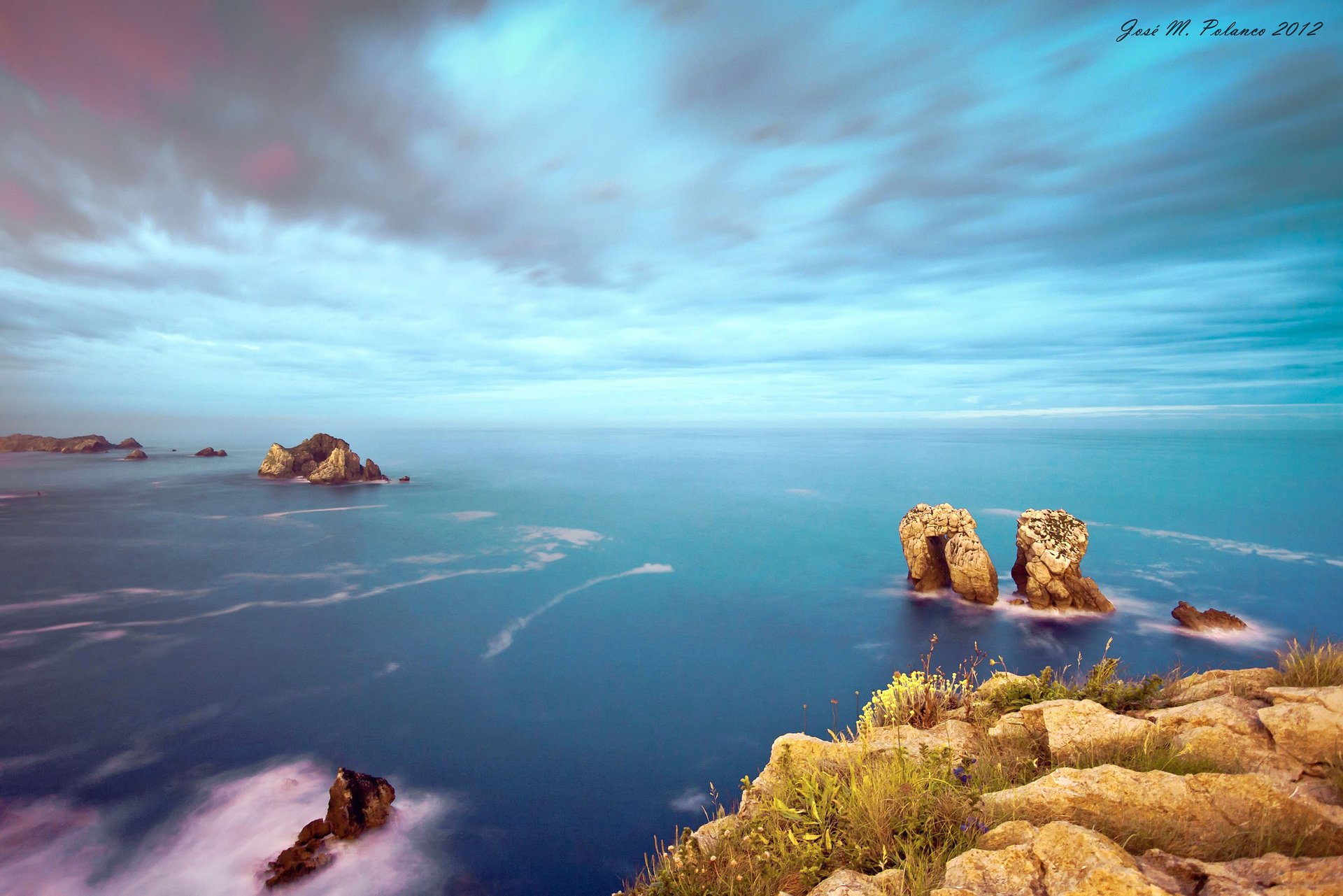 costa quebrada los urros море небо скалы