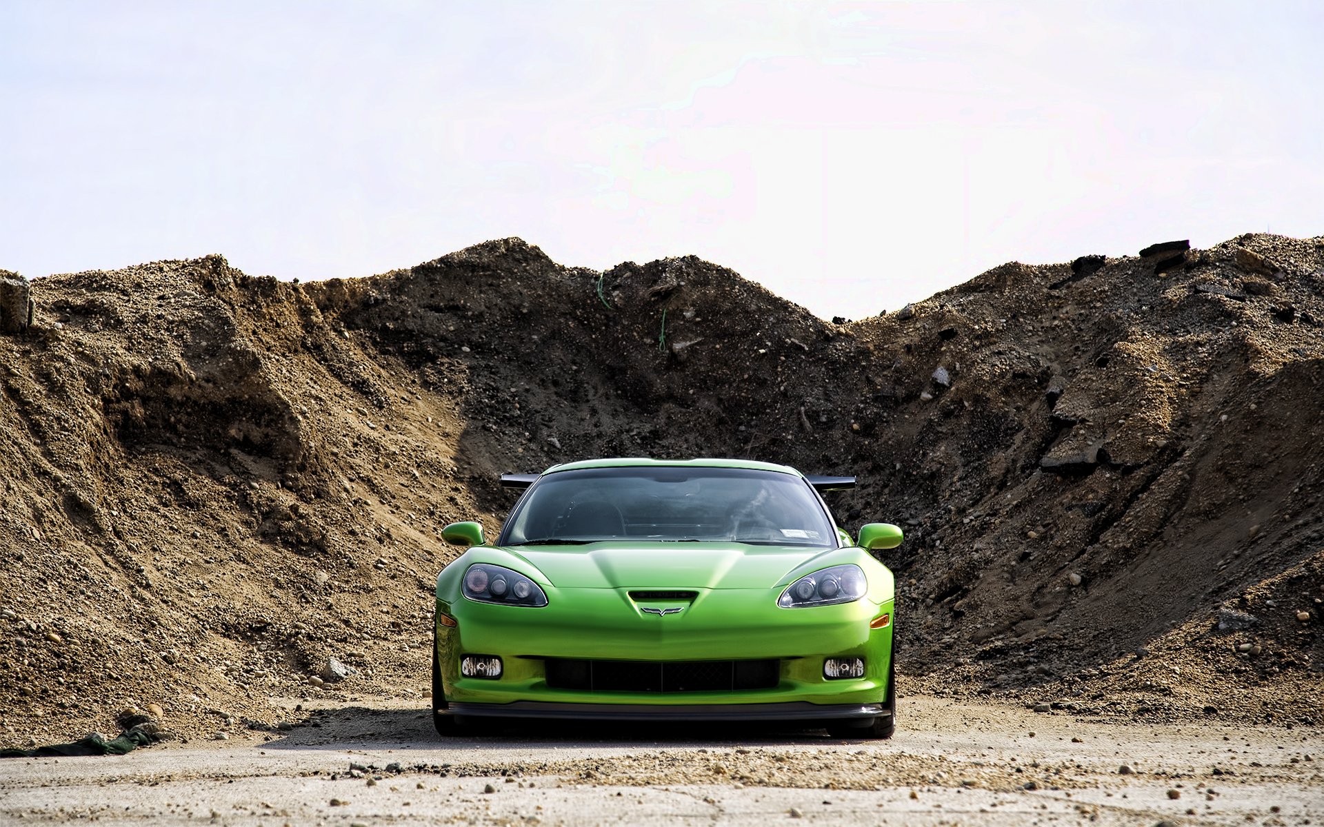 chevrolet corvette fill land