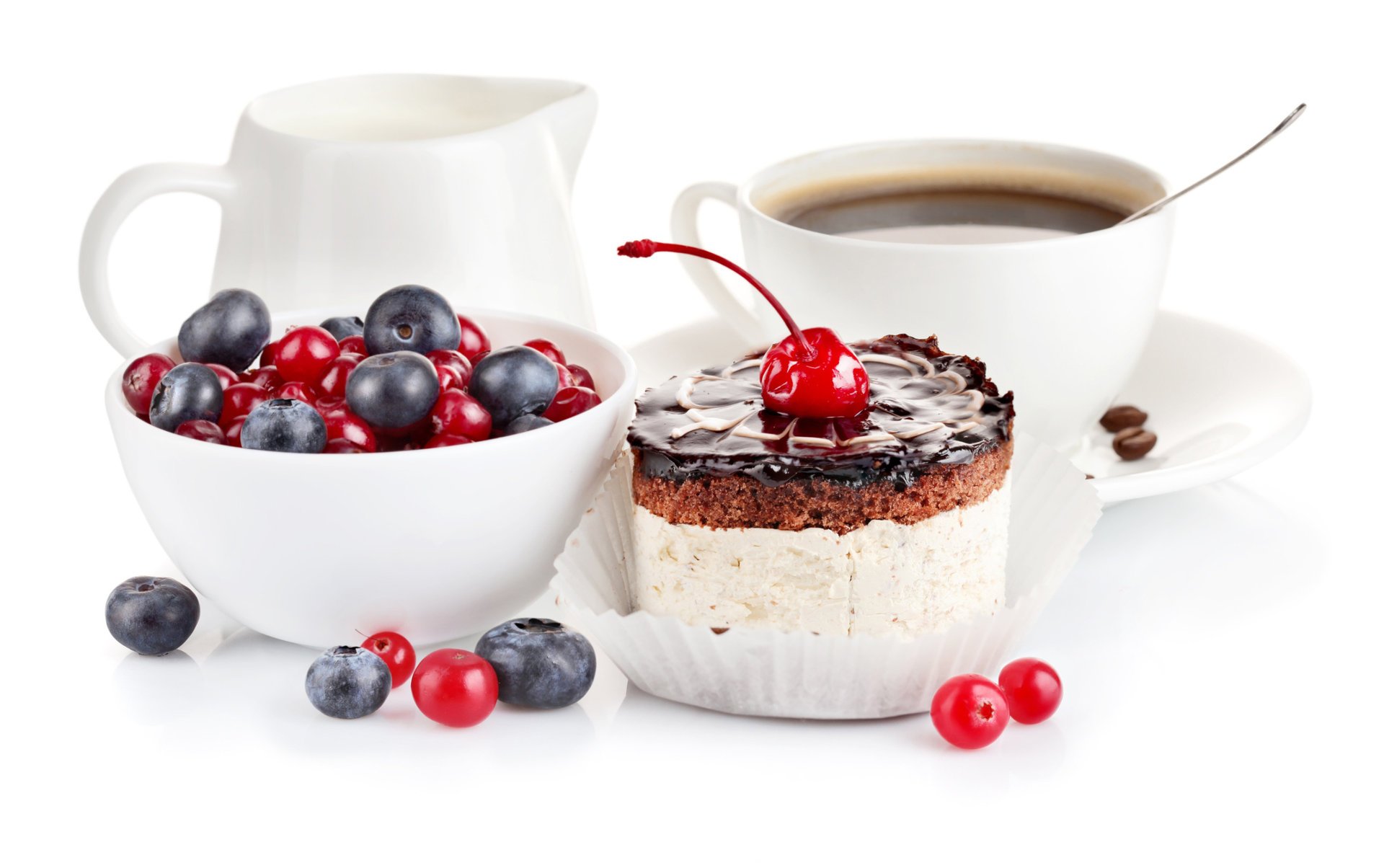 cup cake plate berries spoon coffee cream