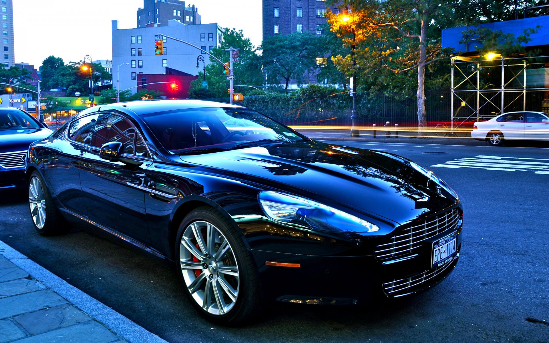 treet aston martin v8 vantage shine