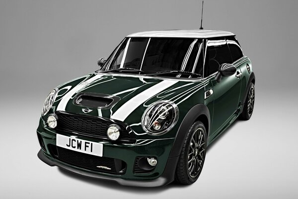 Mini Cooper en vert avec des rayures blanches